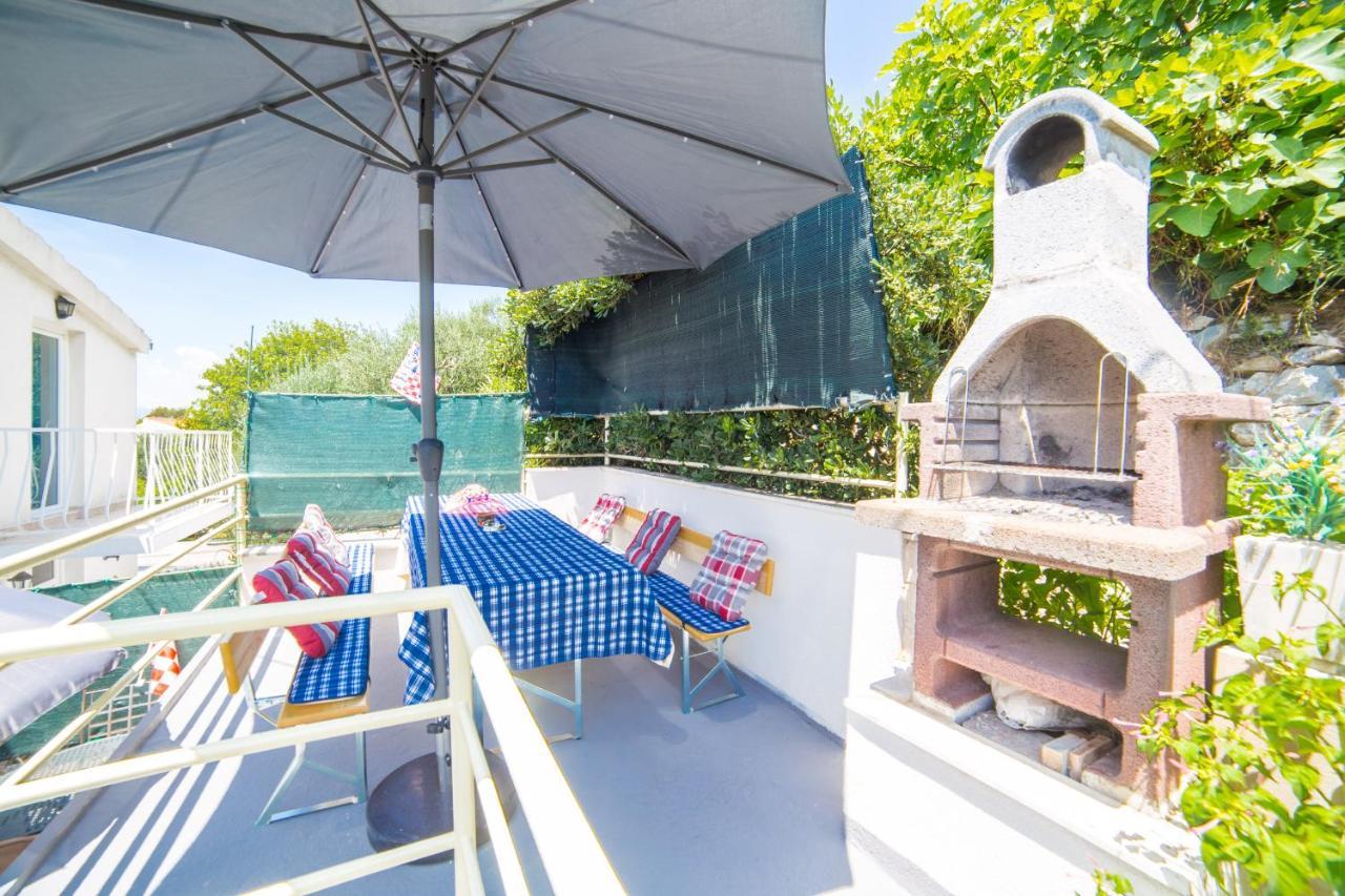 Apartment With Sea View Close To The Beach Promajna Exterior foto